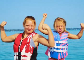 How to Pick The Right Life Jacket for Stand-Up Paddleboarding ?