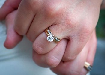 How To Shop For Engagement Rings